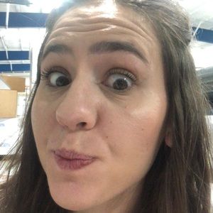 Meet your Posher, Giselle